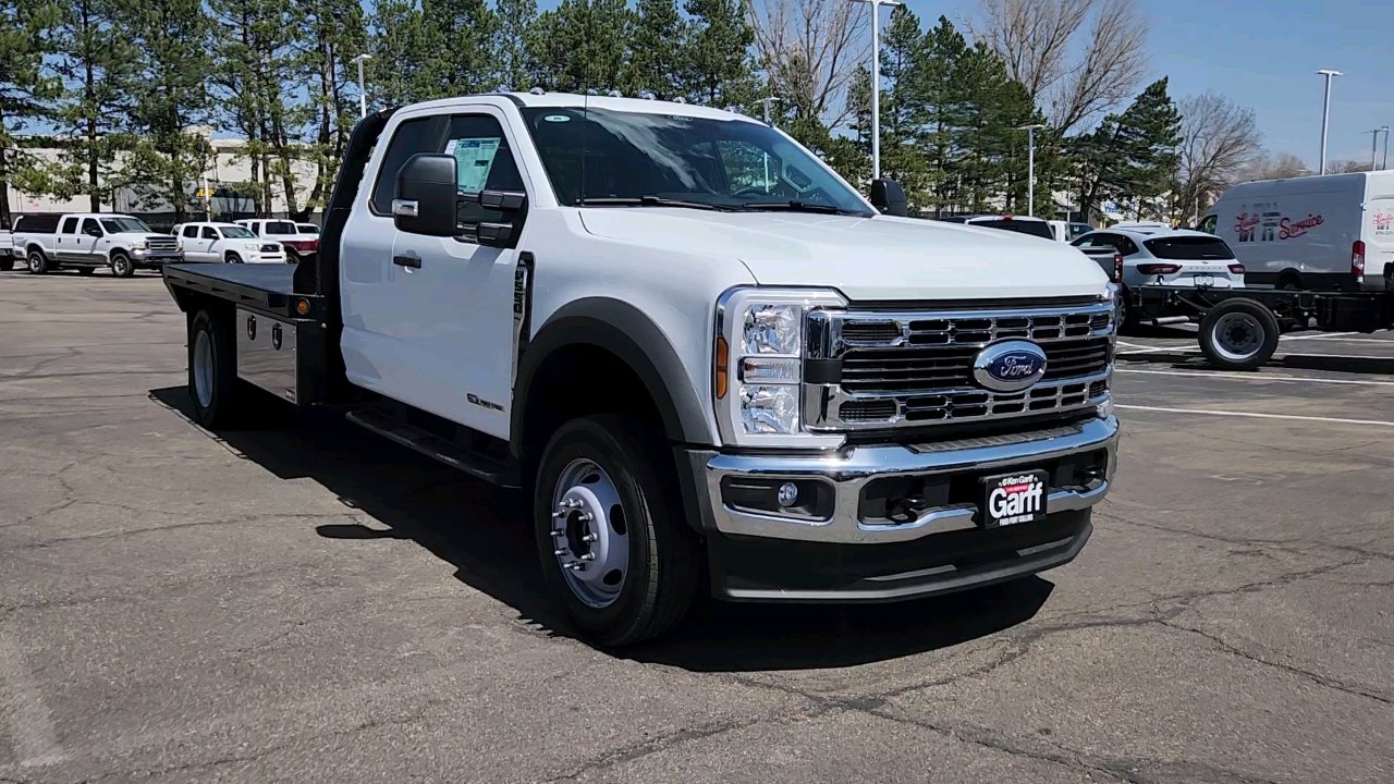New 2025 Ford F550 4x4 SuperCab Super Duty image 14
