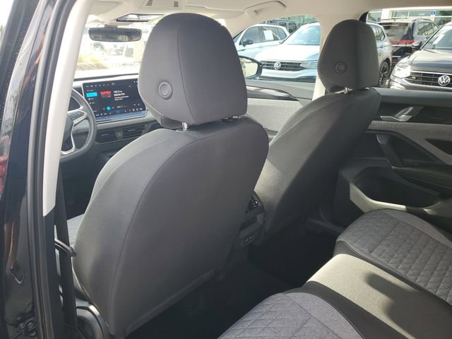 Certified 2025 Volkswagen Tiguan S FWD image 8