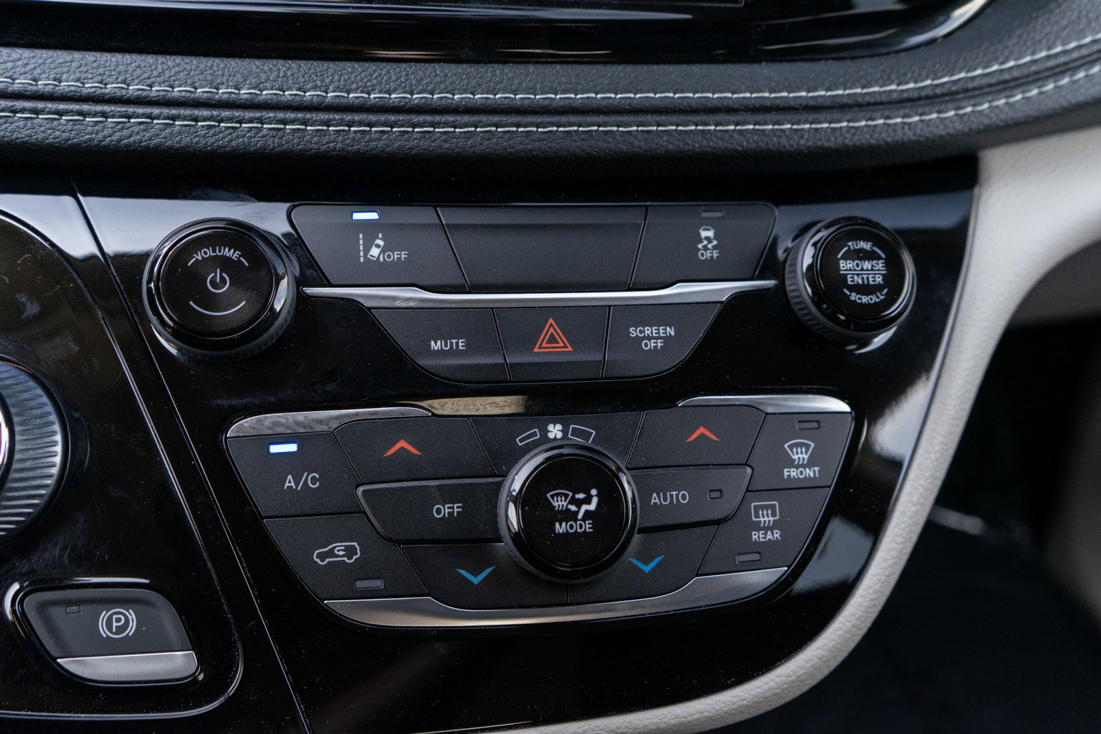 Used 2022 Chrysler Pacifica Touring-L FWD image 20