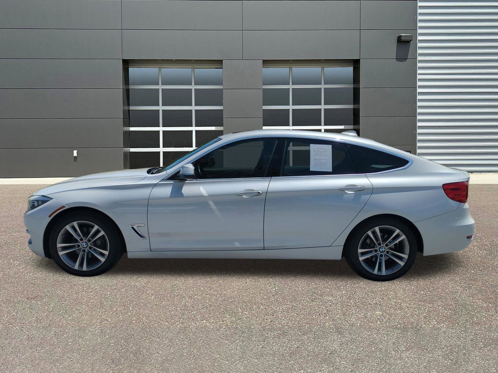 Used 2016 BMW 328i Gran Turismo xDrive AWD/4WD image 4
