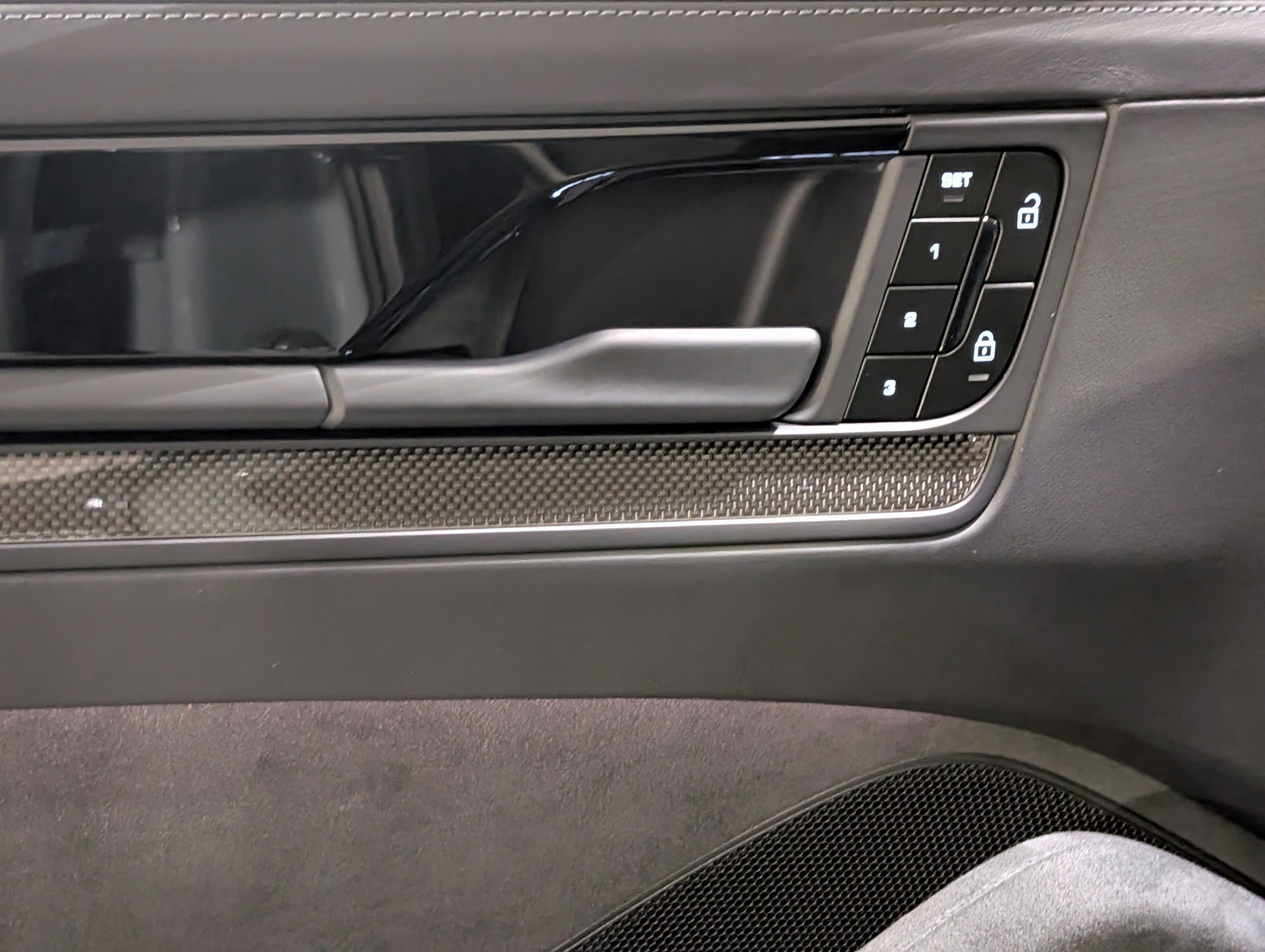 Certified 2025 Porsche Cayenne Turbo GT AWD/4WD image 21