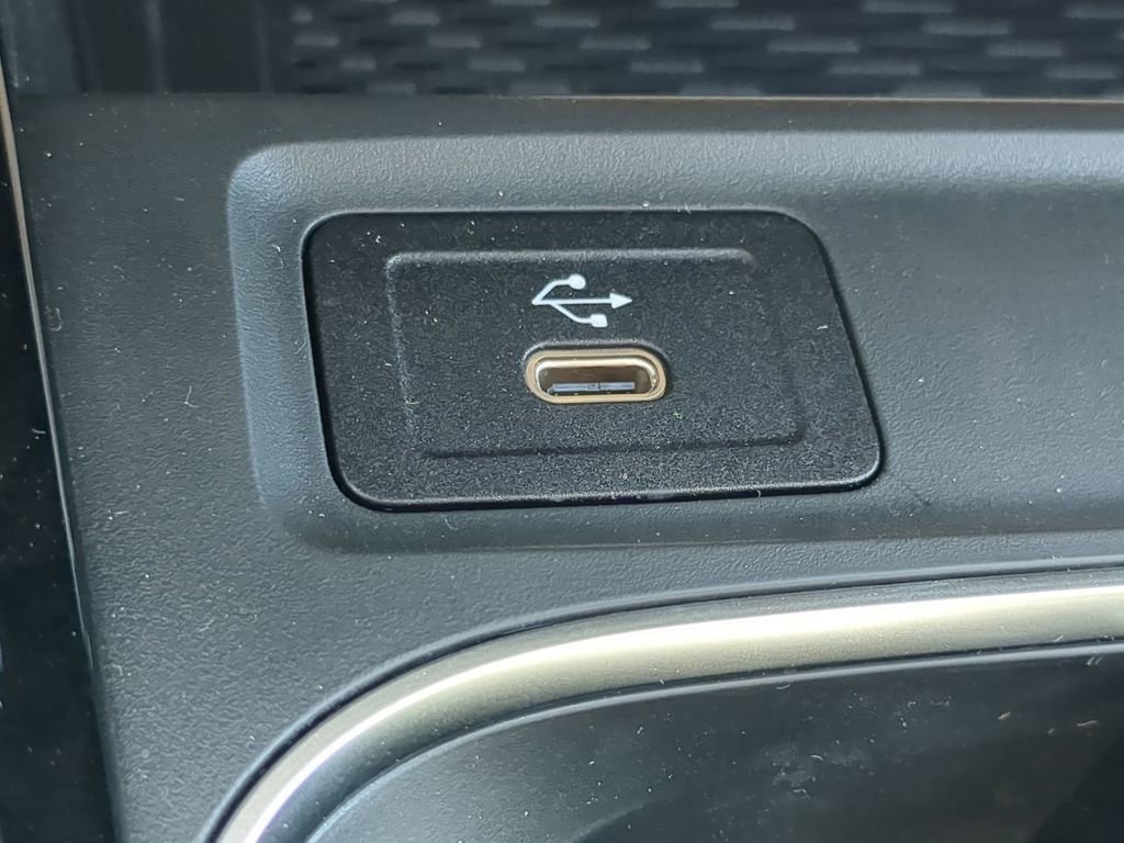 New 2025 Mercedes-Benz GLB 250 GLB 250 image 9