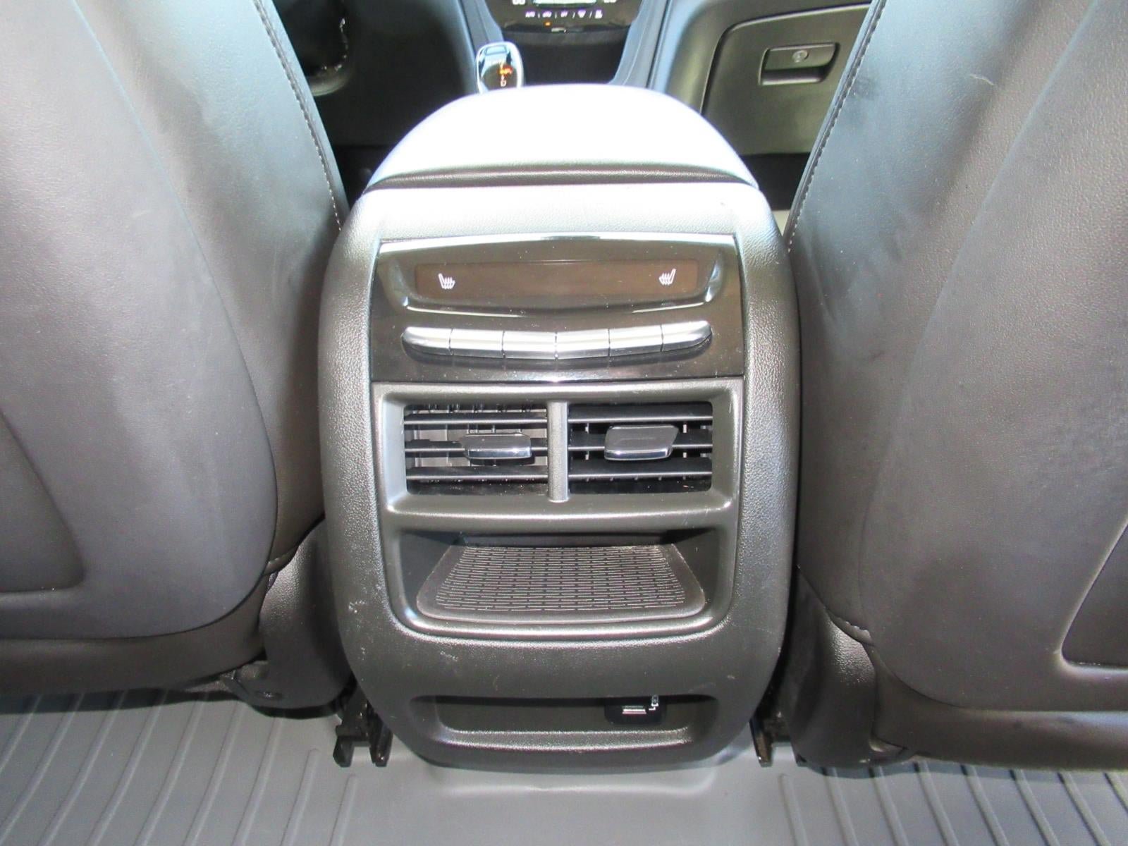 Used 2017 Cadillac XT5 Luxury w/ Driver Awareness Package FWD image 36