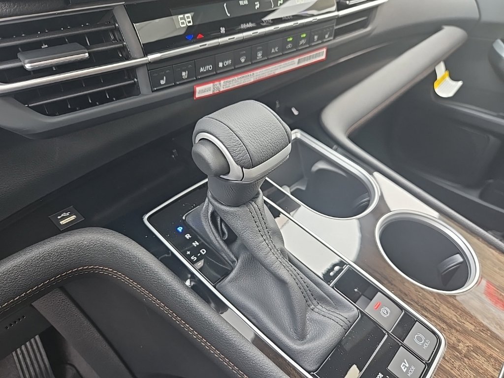 New 2026 Toyota Sienna Limited AWD/4WD image 23