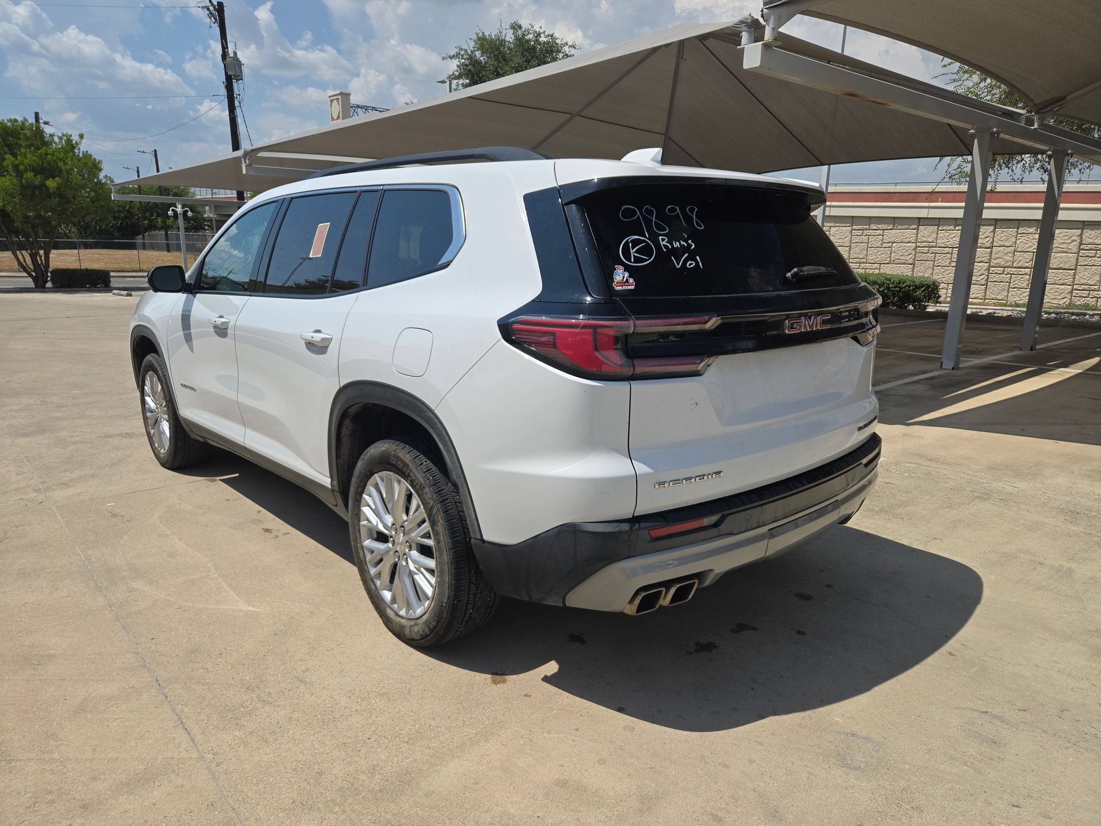 Used 2025 GMC Acadia Elevation w/ Elevation Premium Package FWD image 5