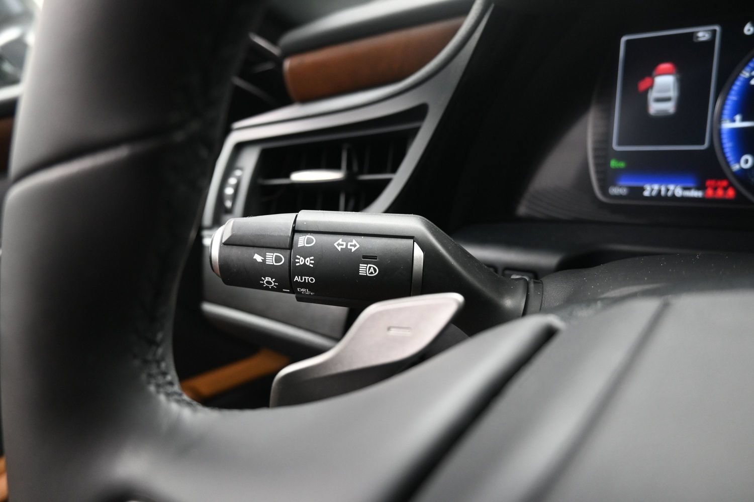 Used 2023 Lexus ES 250 w/ Premium Package AWD/4WD image 34
