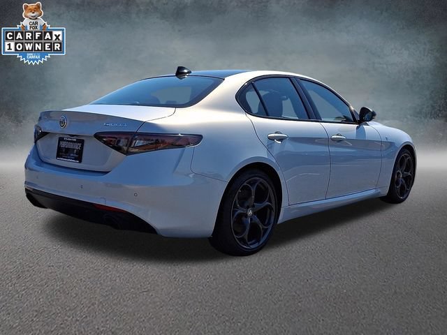 Used 2024 Alfa Romeo Giulia Ti w/ Performance Driving Package RWD image 4