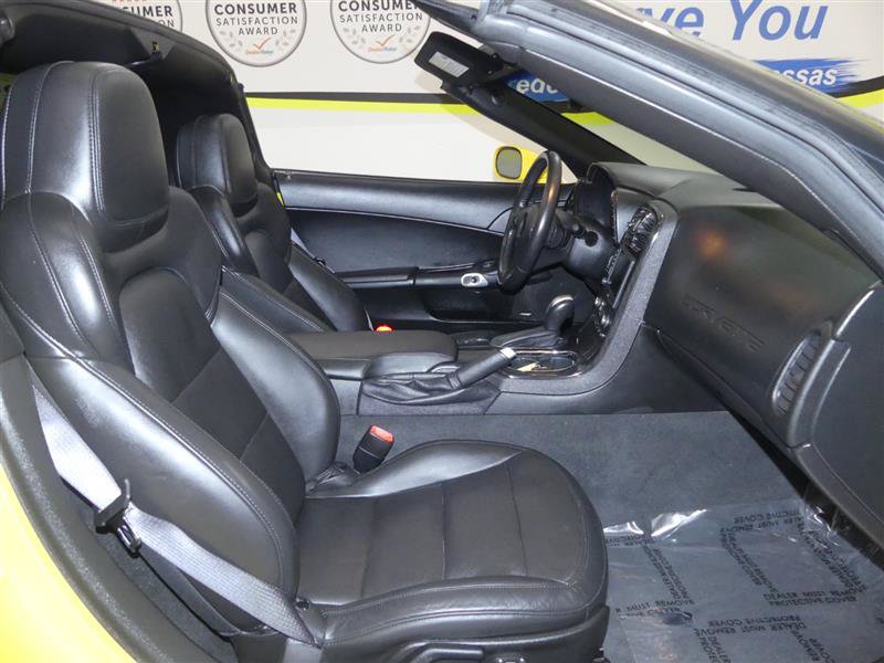Used 2012 Chevrolet Corvette Grand Sport w/ 2LT Preferred Equipment Group RWD image 8