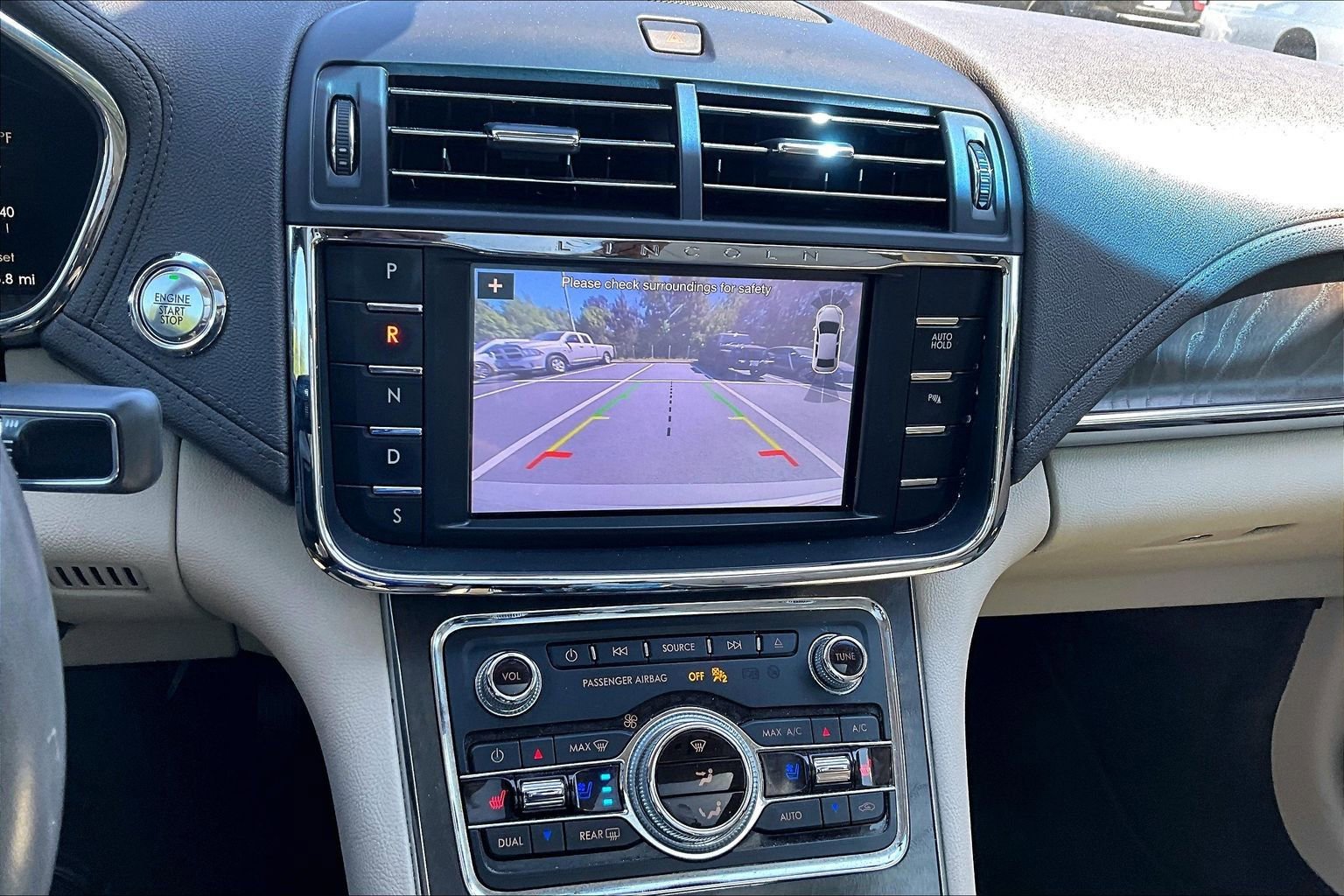 Used 2017 Lincoln Continental Reserve FWD image 14