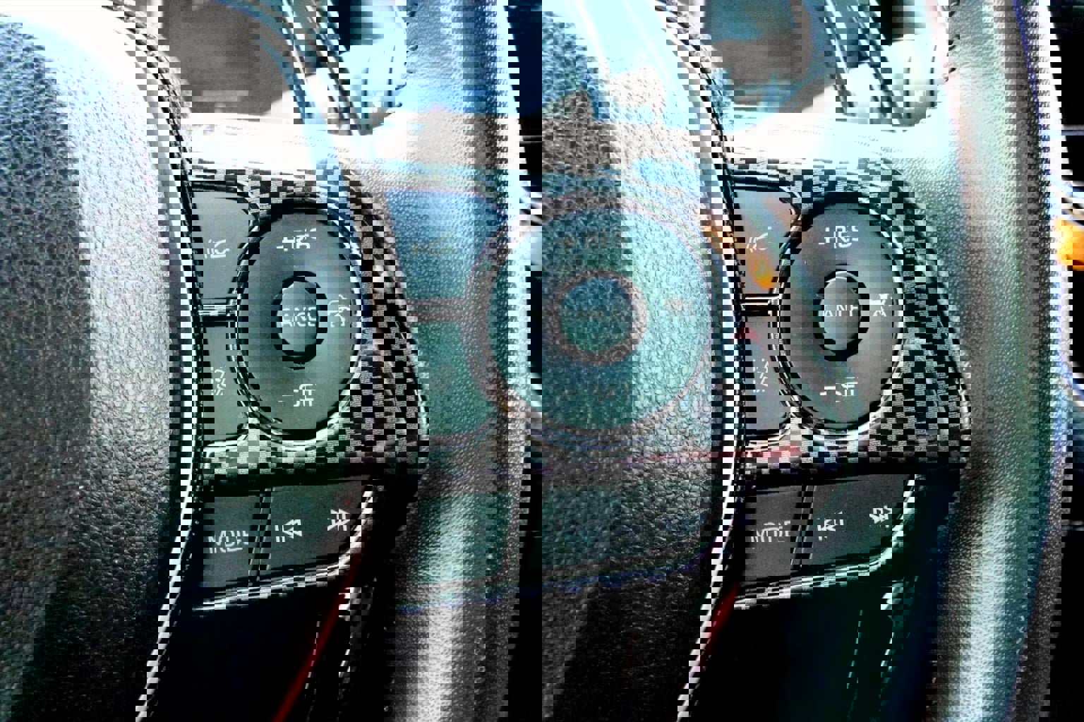 Used 2020 Toyota Corolla SE image 14