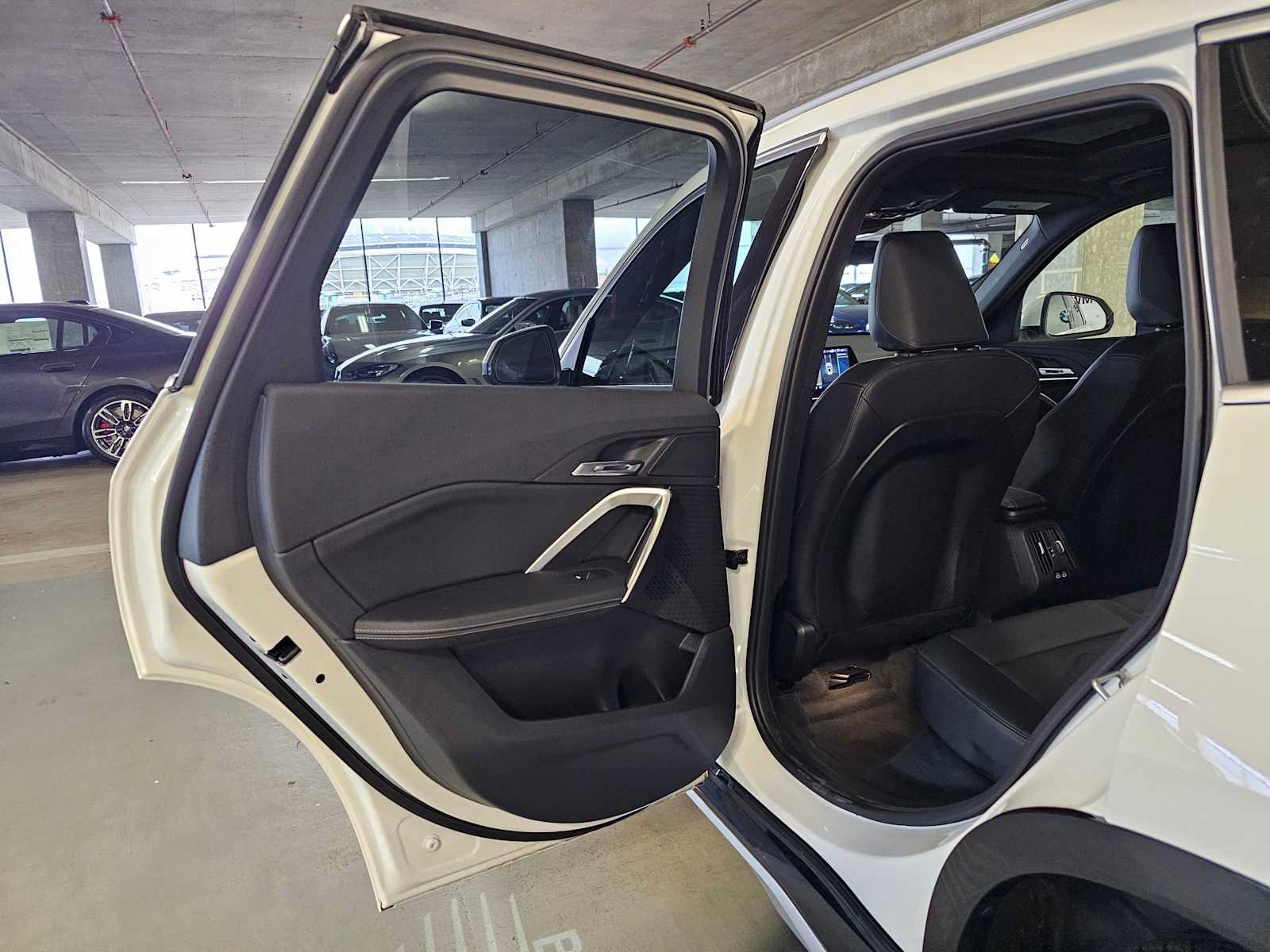 Used 2025 BMW X1 xDrive28i w/ Convenience Package AWD/4WD image 25
