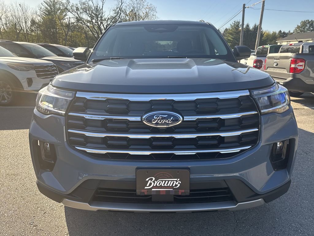 New 2026 Ford Explorer Active image 2