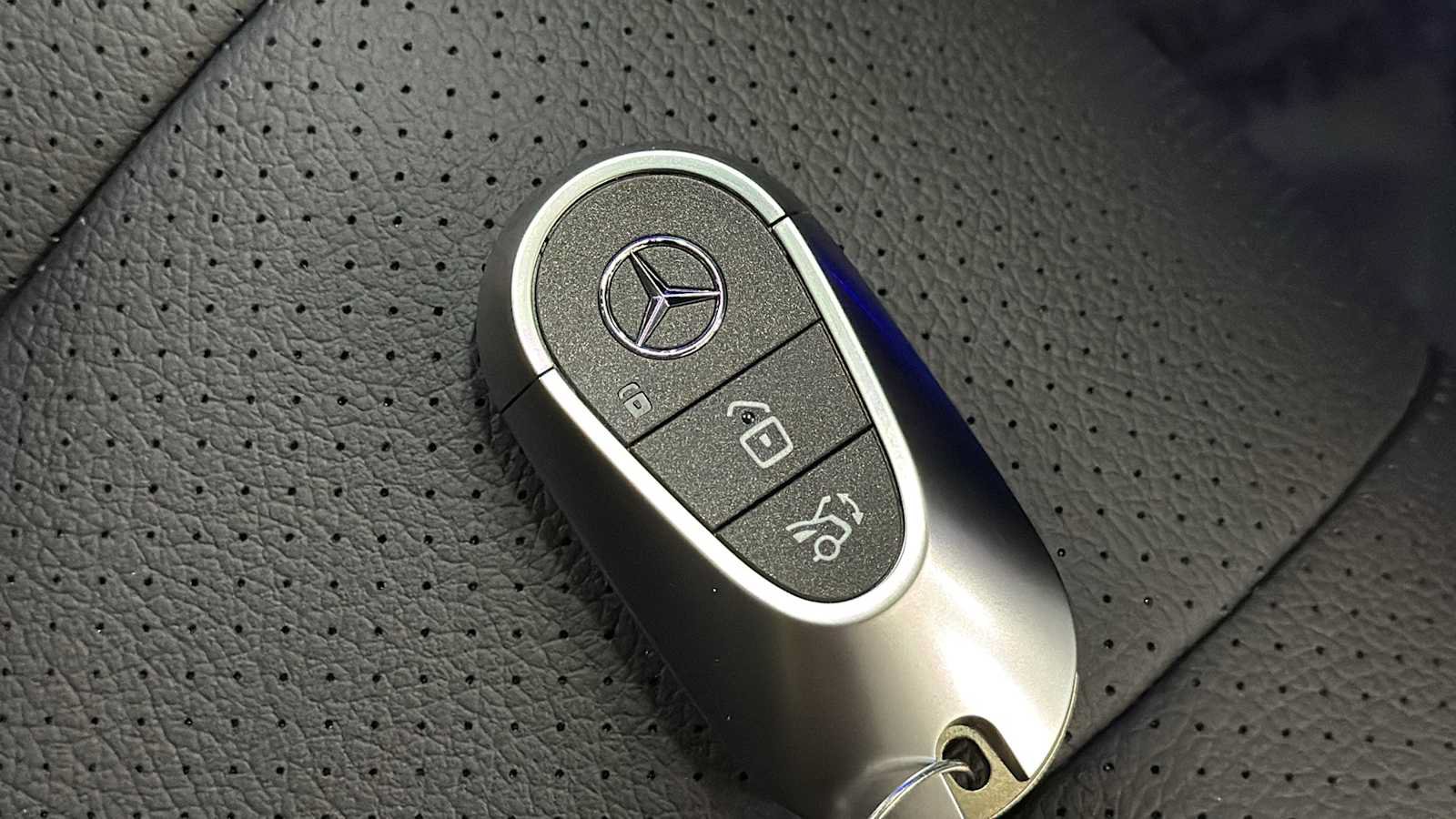 New 2027 Mercedes-Benz E 450 4MATIC Sedan image 38