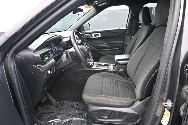 Used 2020 Ford Explorer XLT AWD/4WD image 14