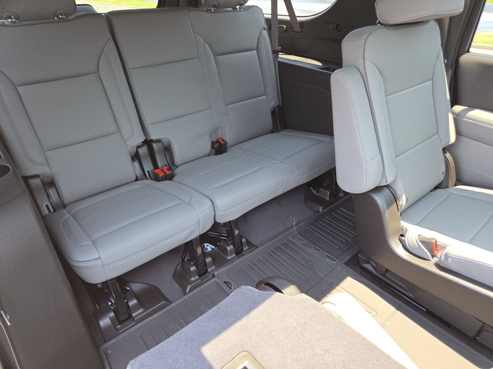 New 2026 GMC Yukon XL Elevation w/ Elevation Premium Package AWD/4WD image 29