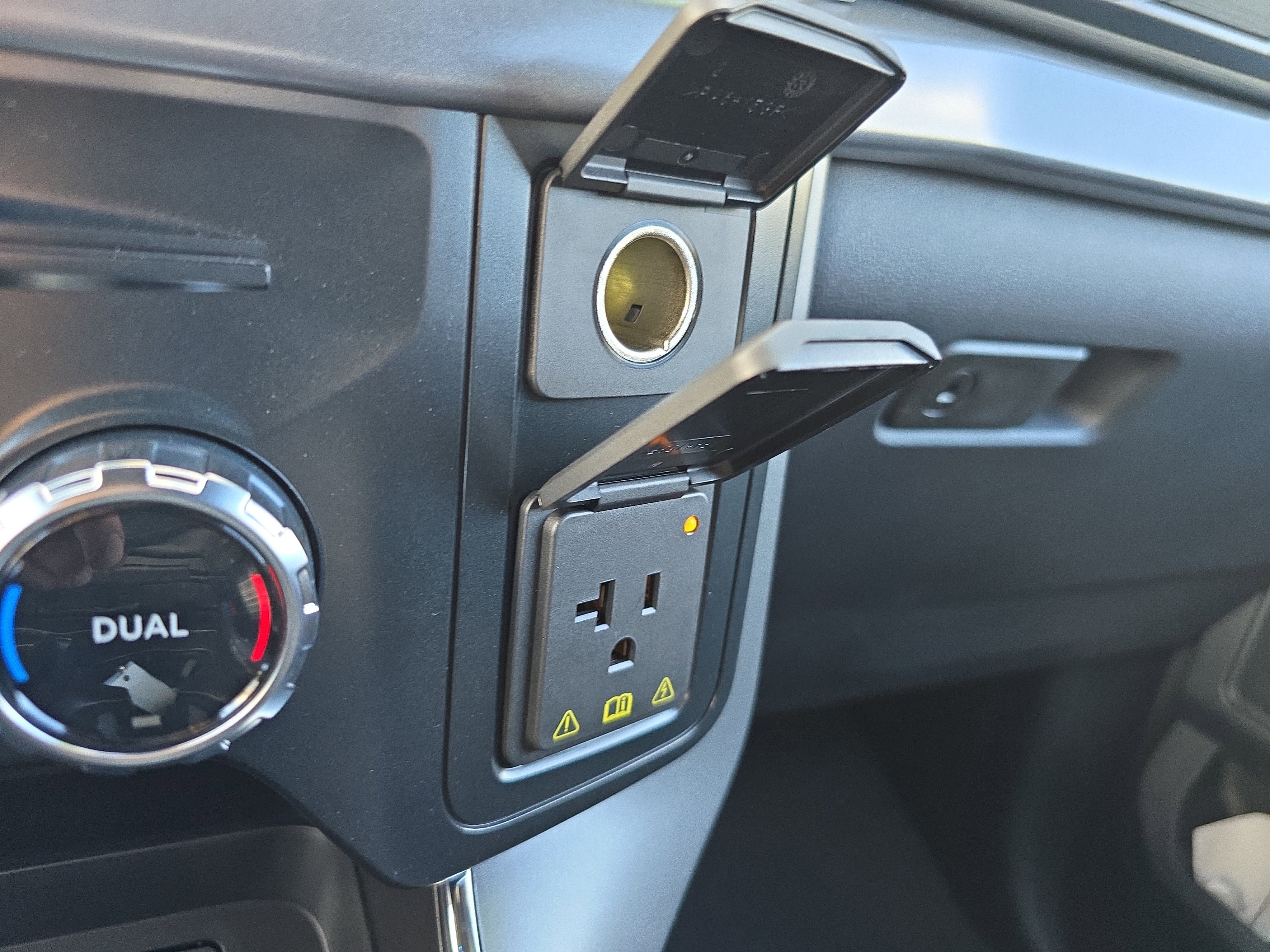 New 2025 Ford F150 XLT image 36