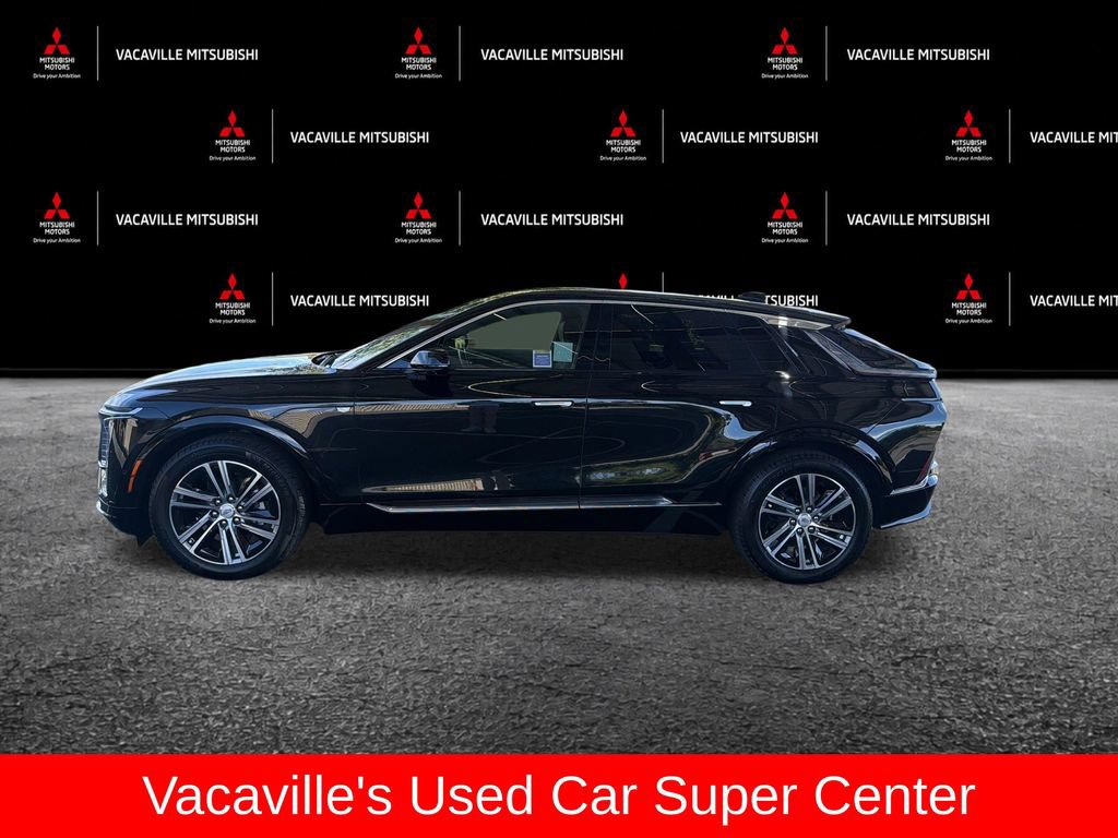 Used 2024 Cadillac Lyriq Luxury RWD image 2