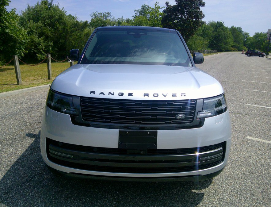 Used 2024 Land Rover Range Rover Long Wheelbase SE AWD/4WD image 18