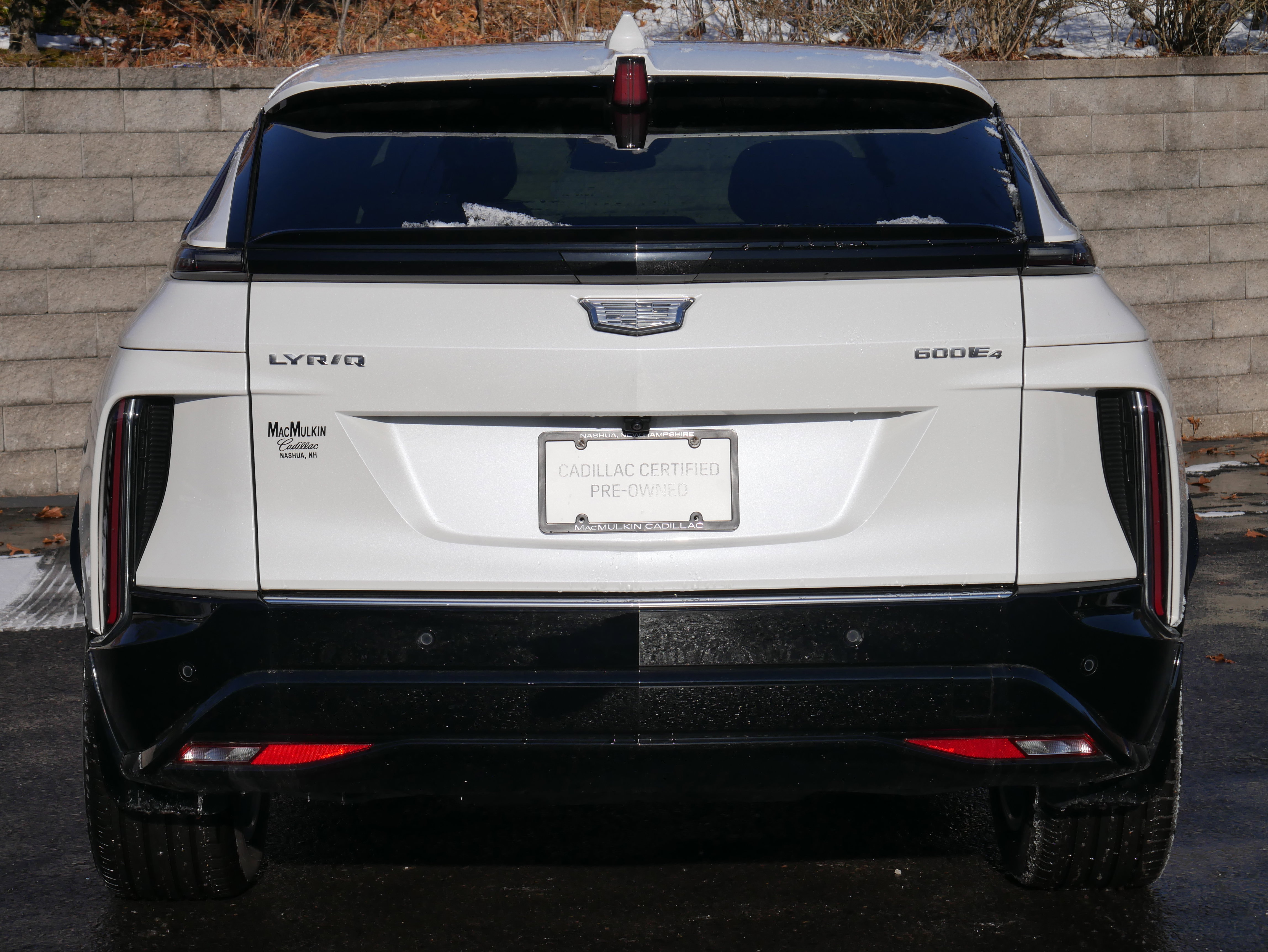 Certified 2024 Cadillac Lyriq Tech w/ Driver Assist Package image 5