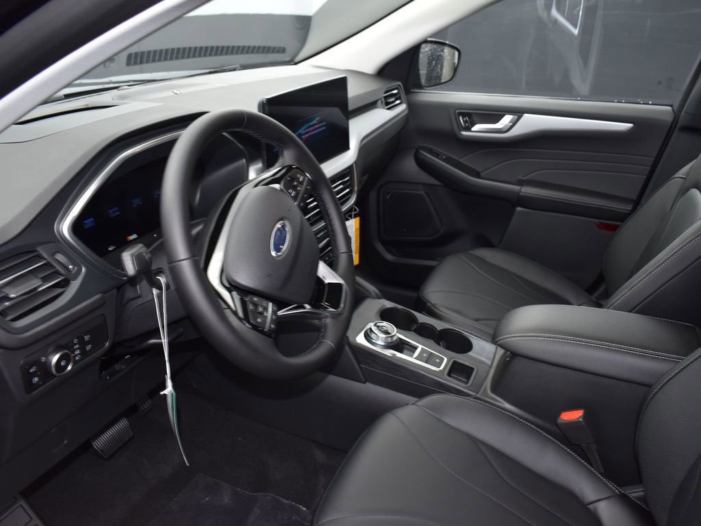 New 2025 Ford Escape SE w/ PHEV Premium Package FWD image 8