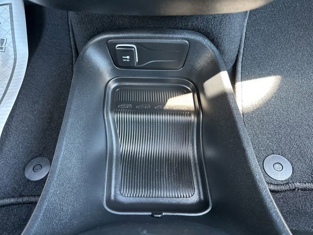 Used 2025 Chrysler Pacifica Select FWD image 18