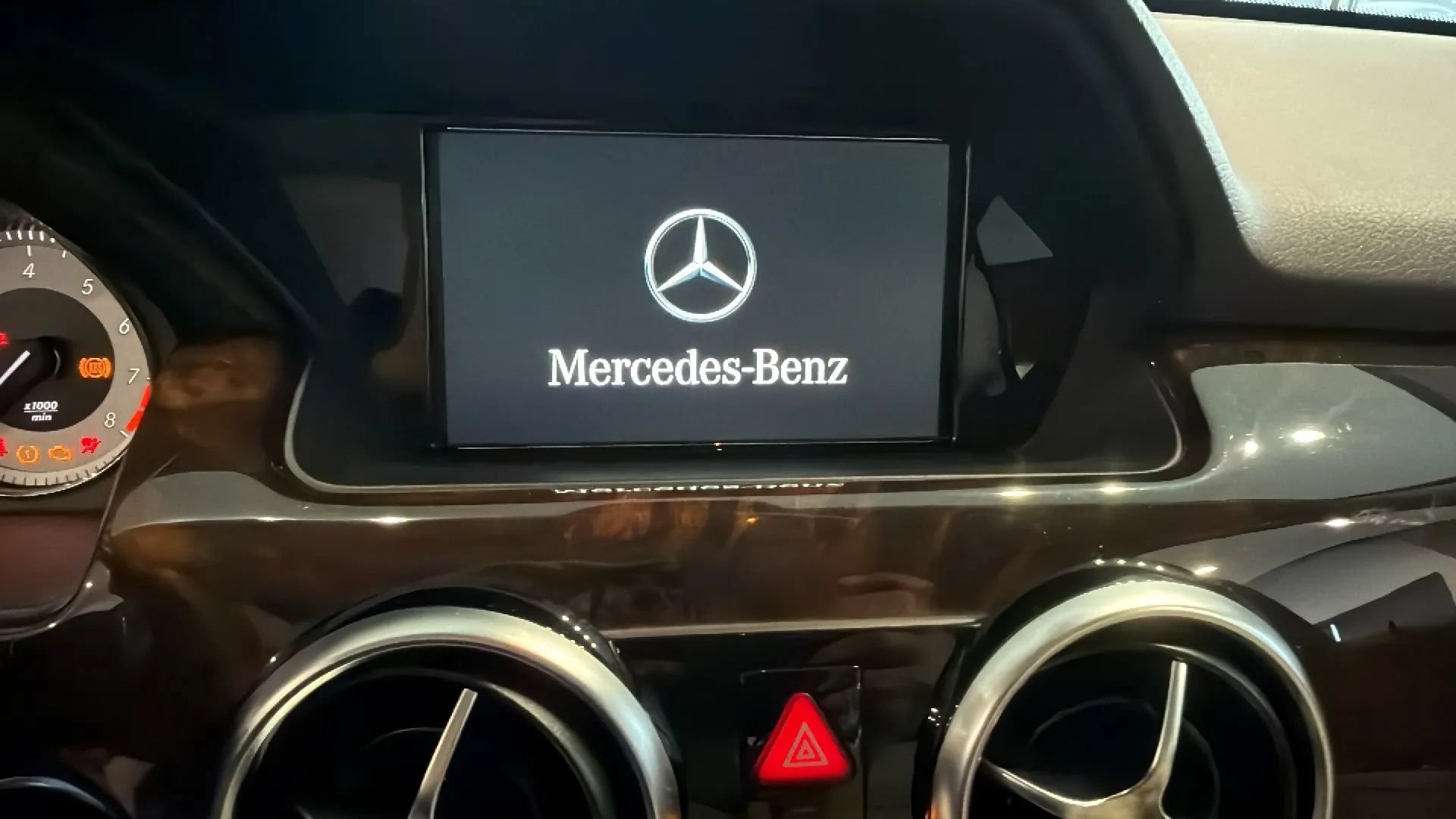 Used 2014 Mercedes-Benz GLK 350 2WD image 21