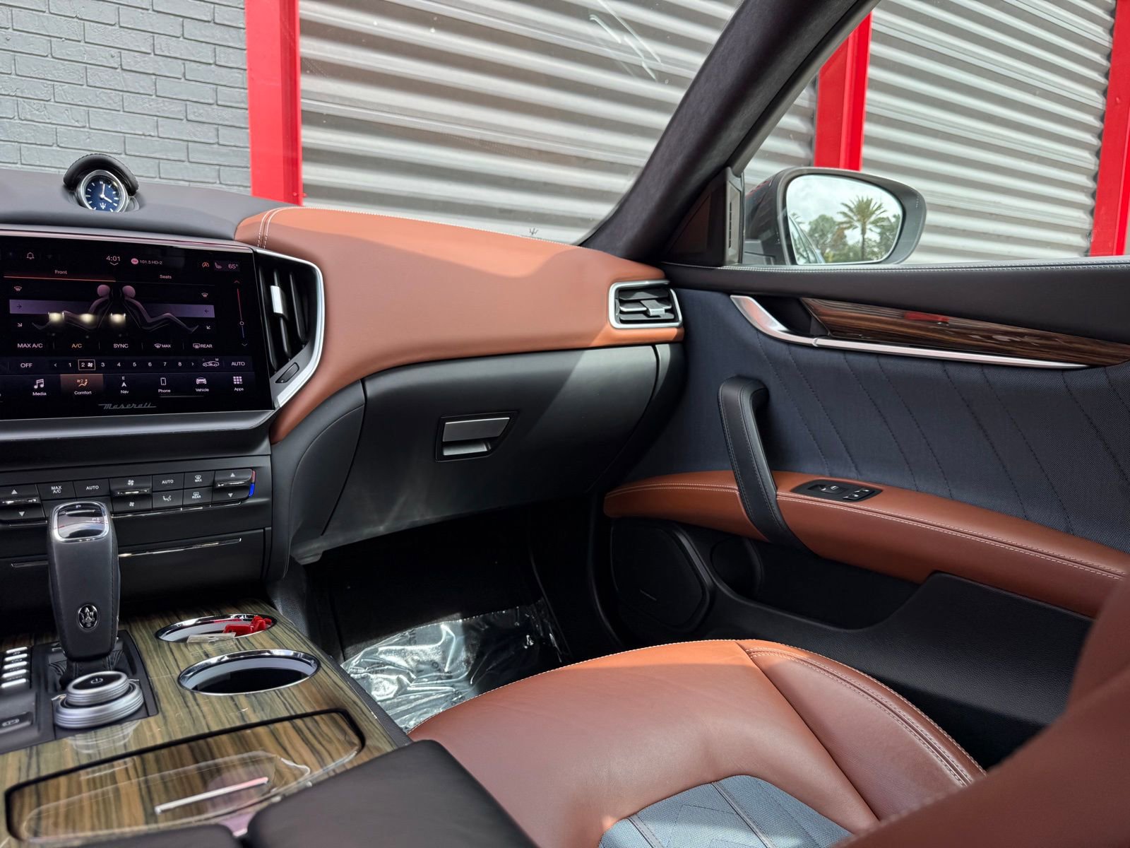 Used 2021 Maserati Ghibli S GranLusso RWD image 26