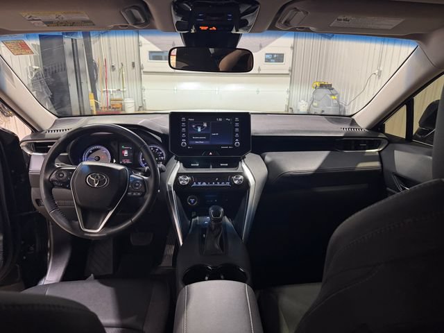 Used 2021 Toyota Venza LE w/ Carpet Mat Package (TMS) AWD/4WD image 18
