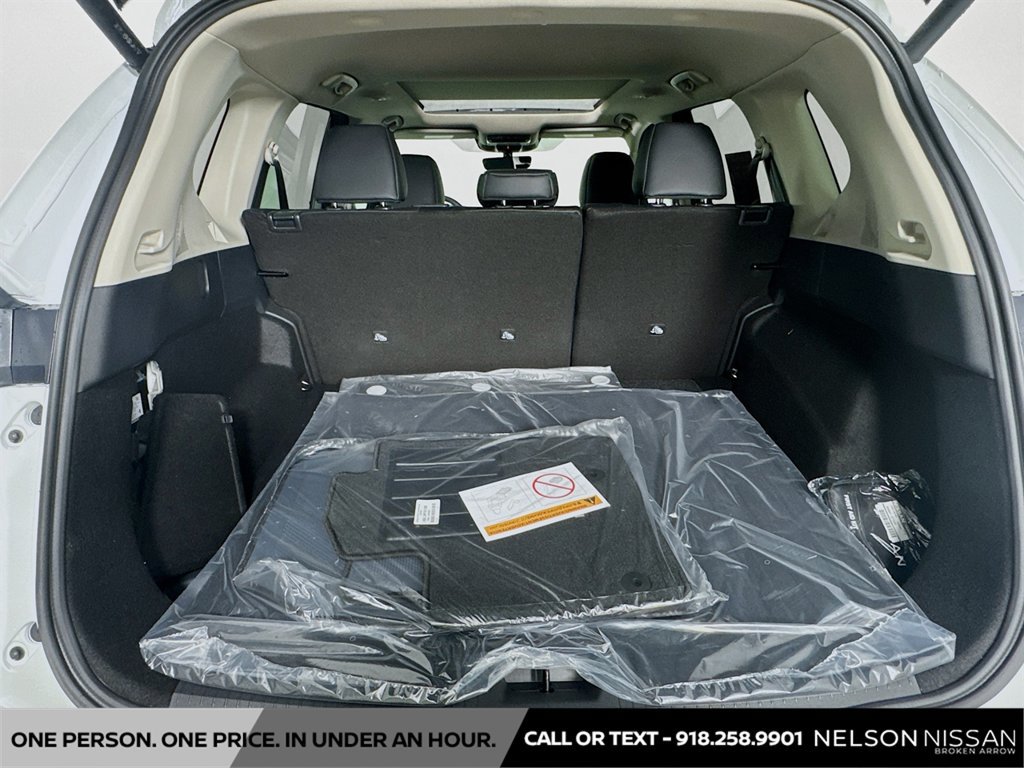 New 2026 Nissan Rogue Dark Armor FWD image 26