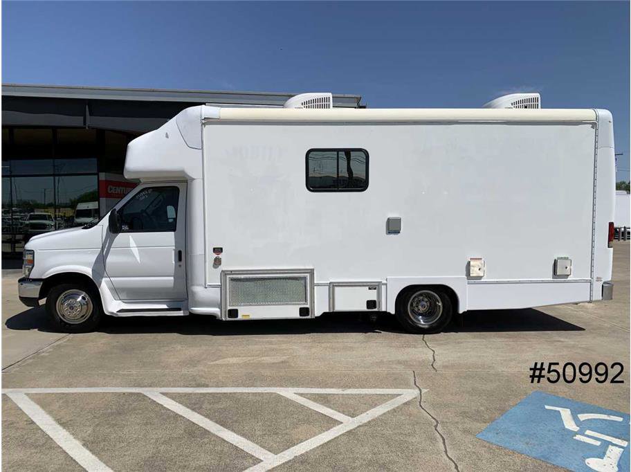 Used 2018 Ford E-450 and Econoline 450 Super Duty w/ Shuttle Bus Prep Package image 5