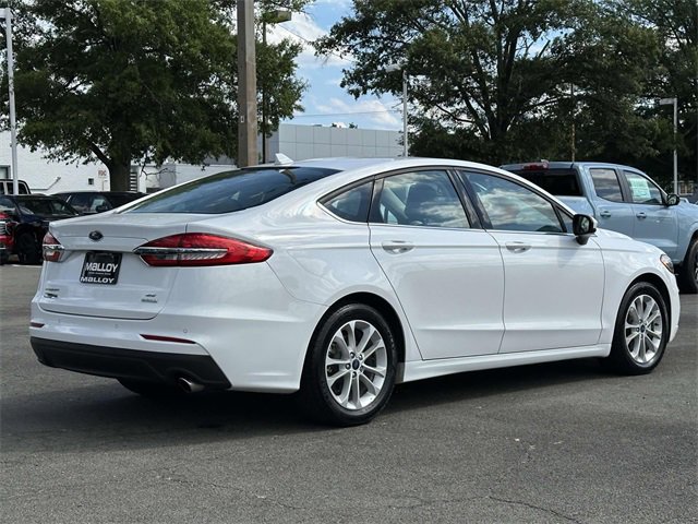 Used 2020 Ford Fusion SE image 4