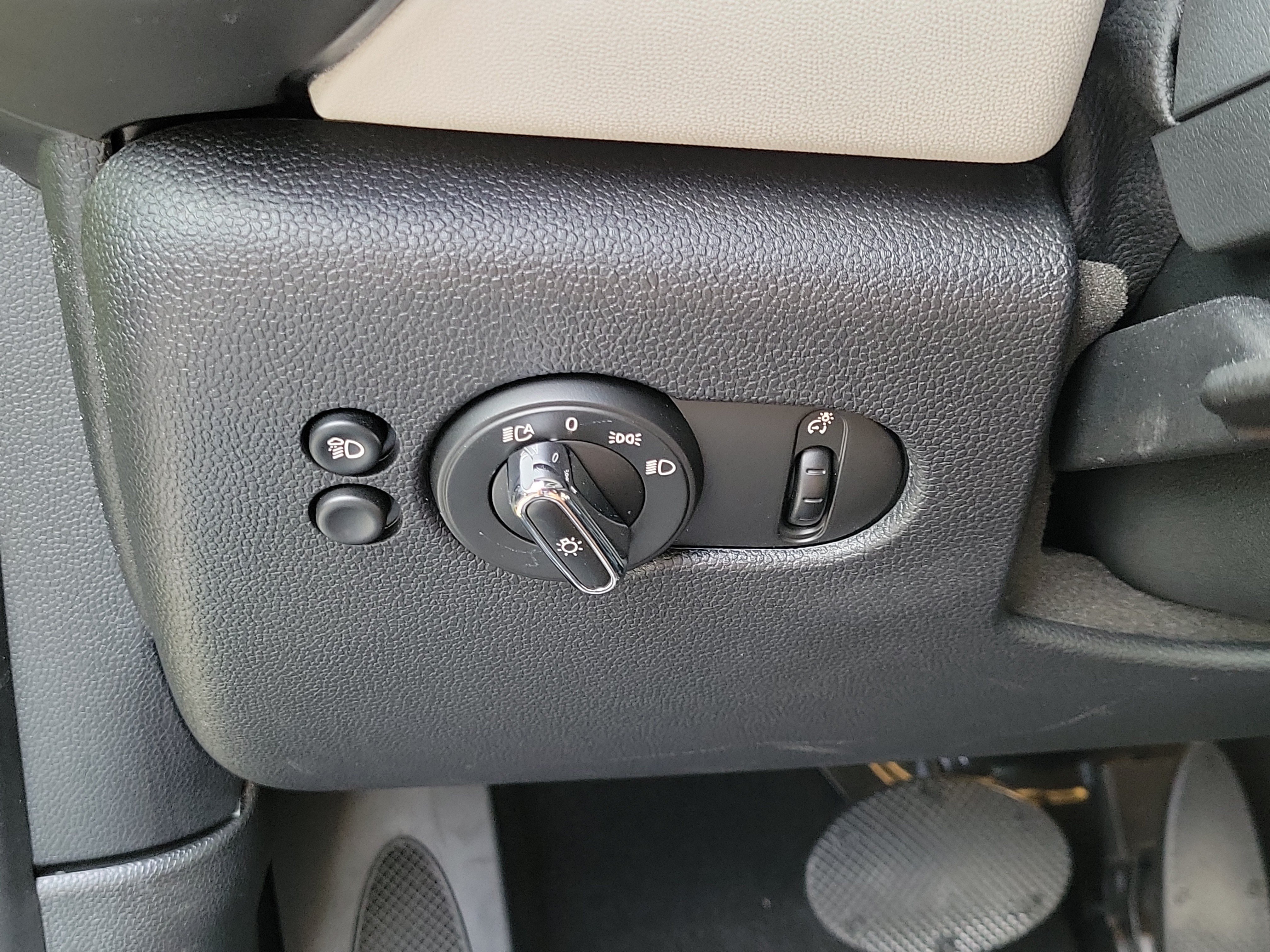 Certified 2024 MINI Cooper S FWD image 12