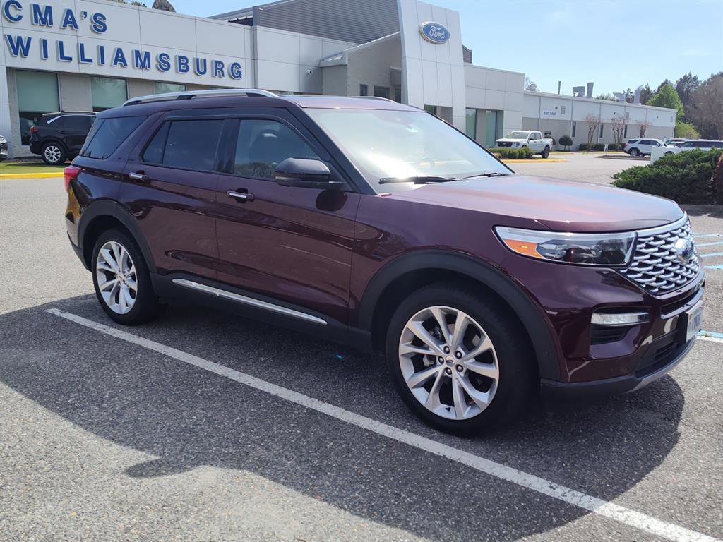 Used 2022 Ford Explorer Platinum w/ Equipment Group 601A image 2