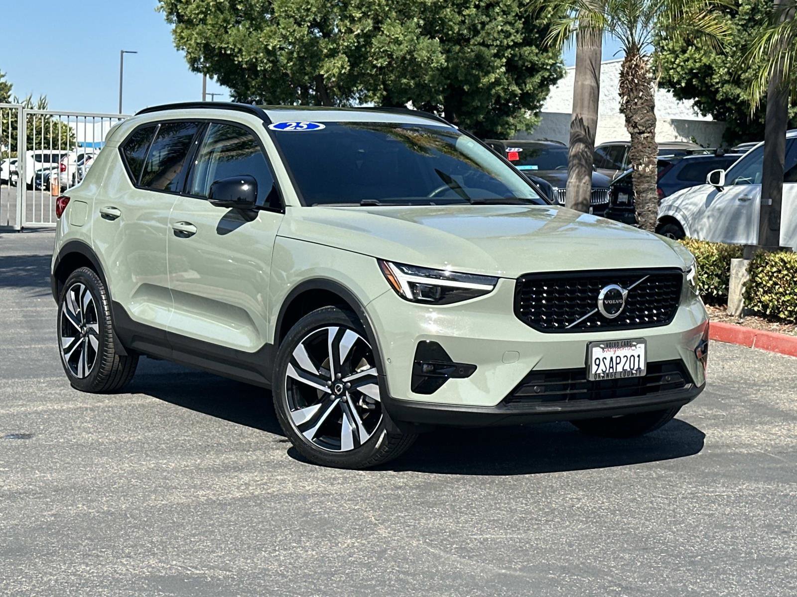 Certified 2025 Volvo XC40 B5 Ultra w/ Climate Package