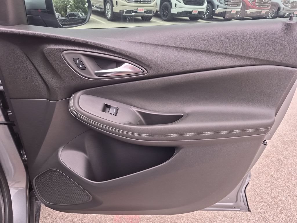 Certified 2026 Buick Encore GX Preferred w/ Advanced Technology Package FWD image 39