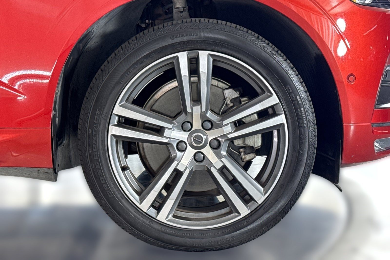 Used 2019 Volvo XC60 T6 Momentum AWD/4WD image 13