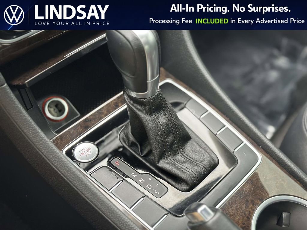 Used 2015 Volkswagen Passat TDI SEL Premium FWD image 19