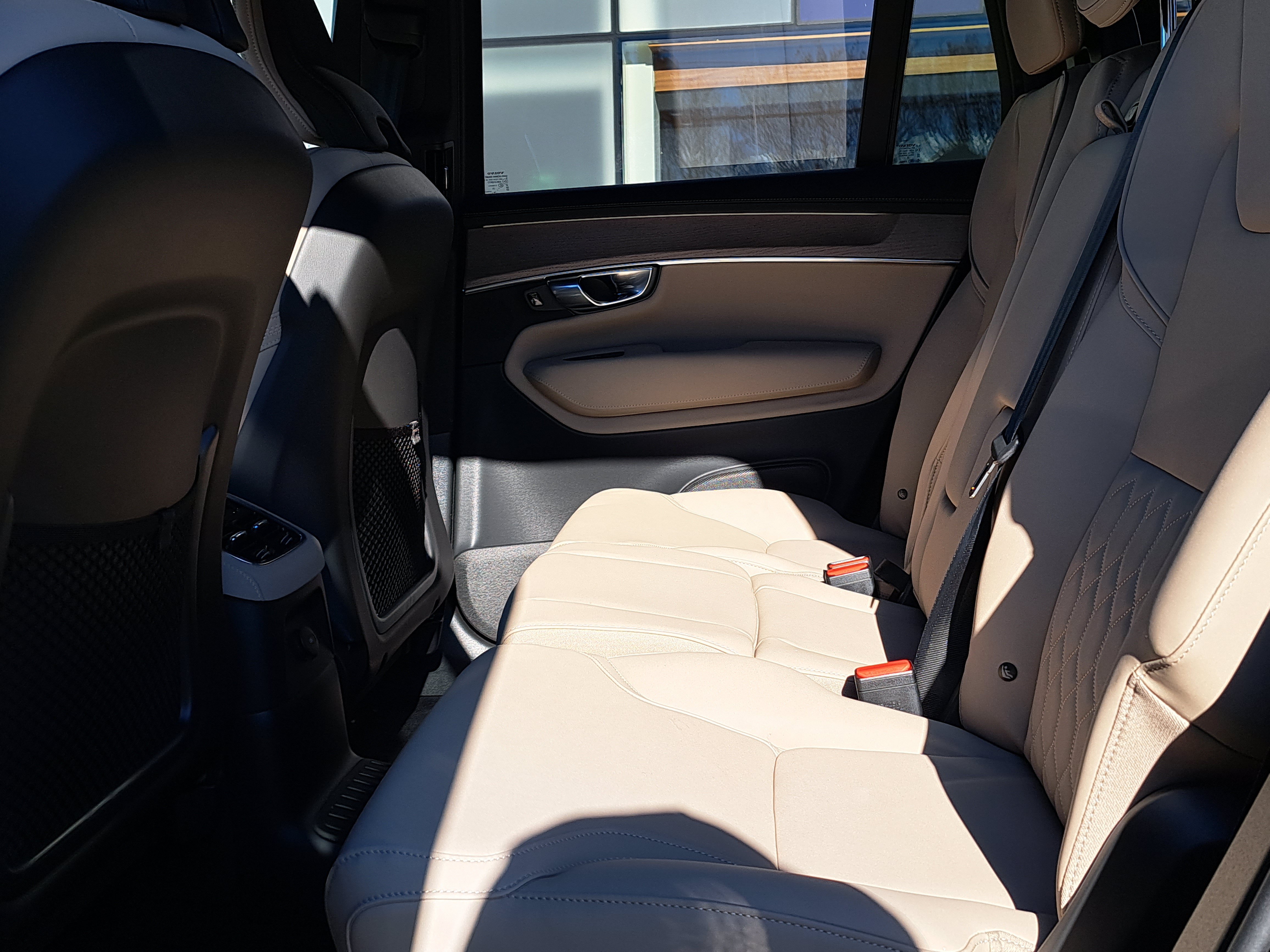 New 2026 Volvo XC90 T8 Plus AWD/4WD image 7