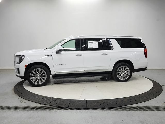 Used 2021 GMC Yukon XL Denali w/ Advanced Technology Package AWD/4WD image 5