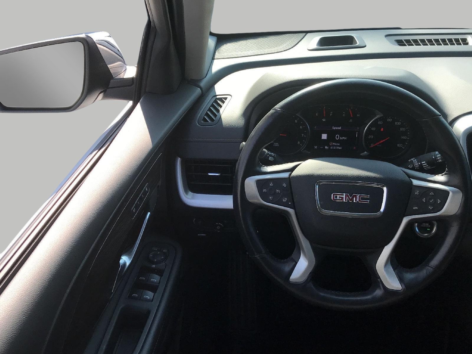 Used 2020 GMC Terrain SLT w/ Preferred Package AWD/4WD image 4