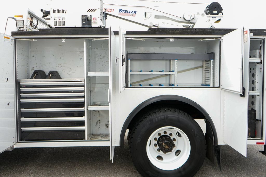 Used 2019 Ford F750 2WD Regular Cab Super Duty image 6