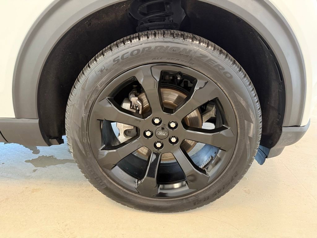 Used 2024 Ford Explorer ST-Line w/ Class IV Trailer Tow Package AWD/4WD image 39
