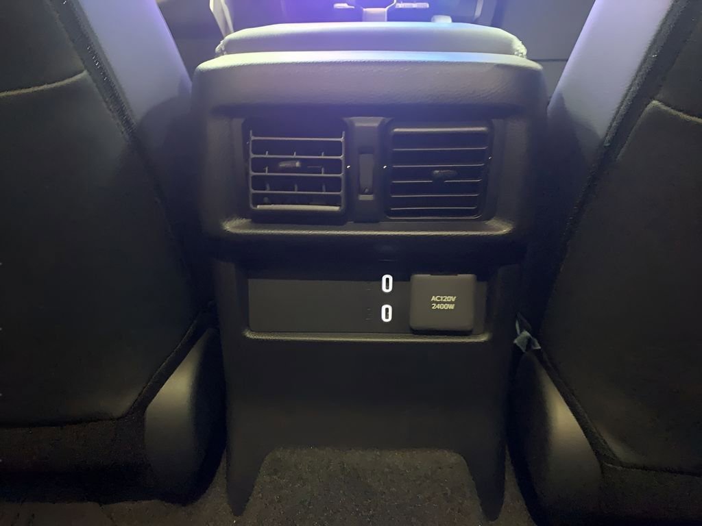 Used 2025 Toyota 4Runner Limited image 13