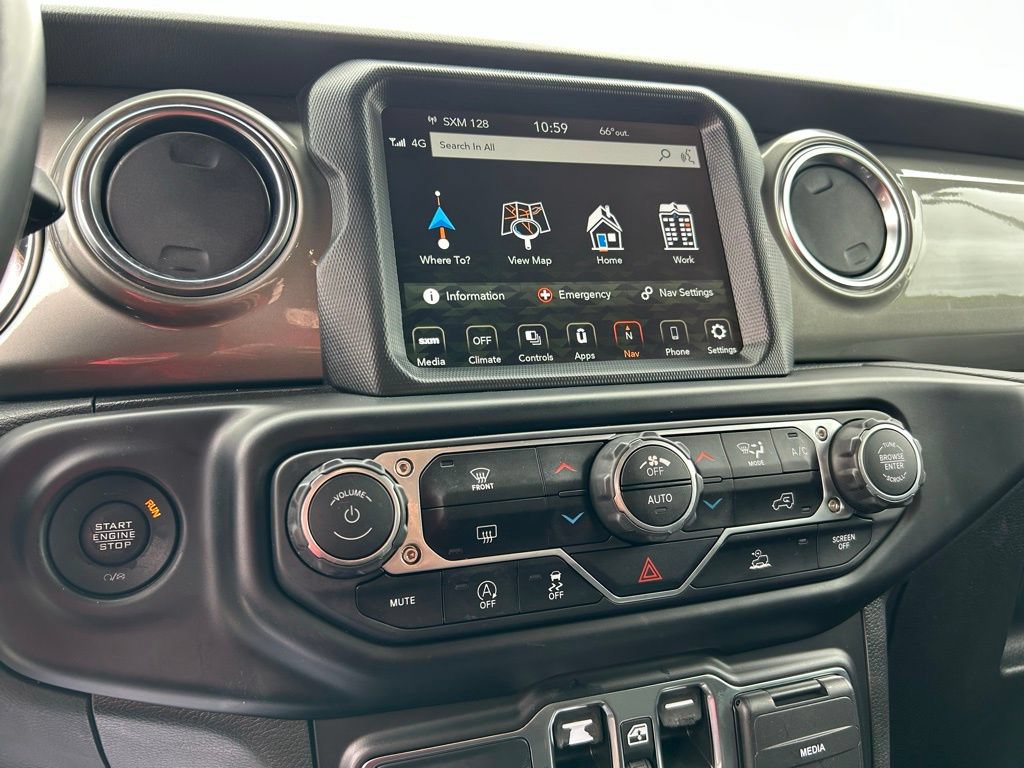 Used 2022 Jeep Wrangler Unlimited Sahara AWD/4WD image 28
