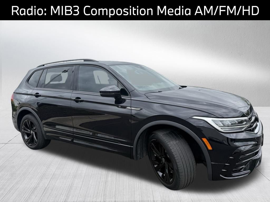 Used 2023 Volkswagen Tiguan SE R-Line FWD image 5