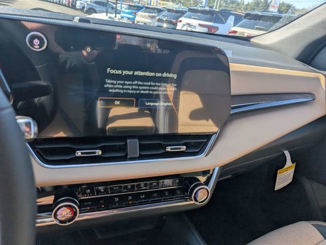 New 2026 Chevrolet Equinox ACTIV w/ Convenience Package III AWD/4WD image 20