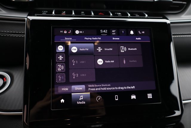 New 2025 Jeep Grand Cherokee Altitude image 17