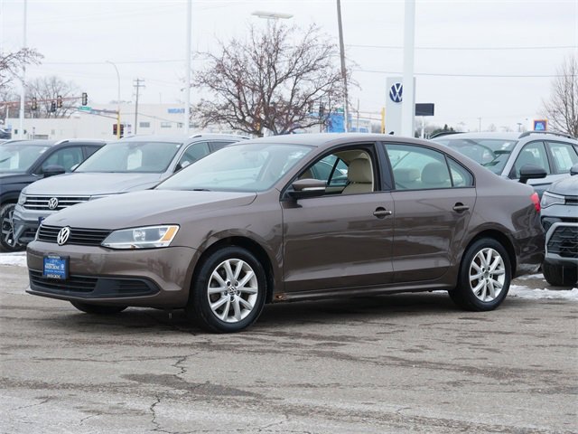 Used 2011 Volkswagen Jetta SE image 3