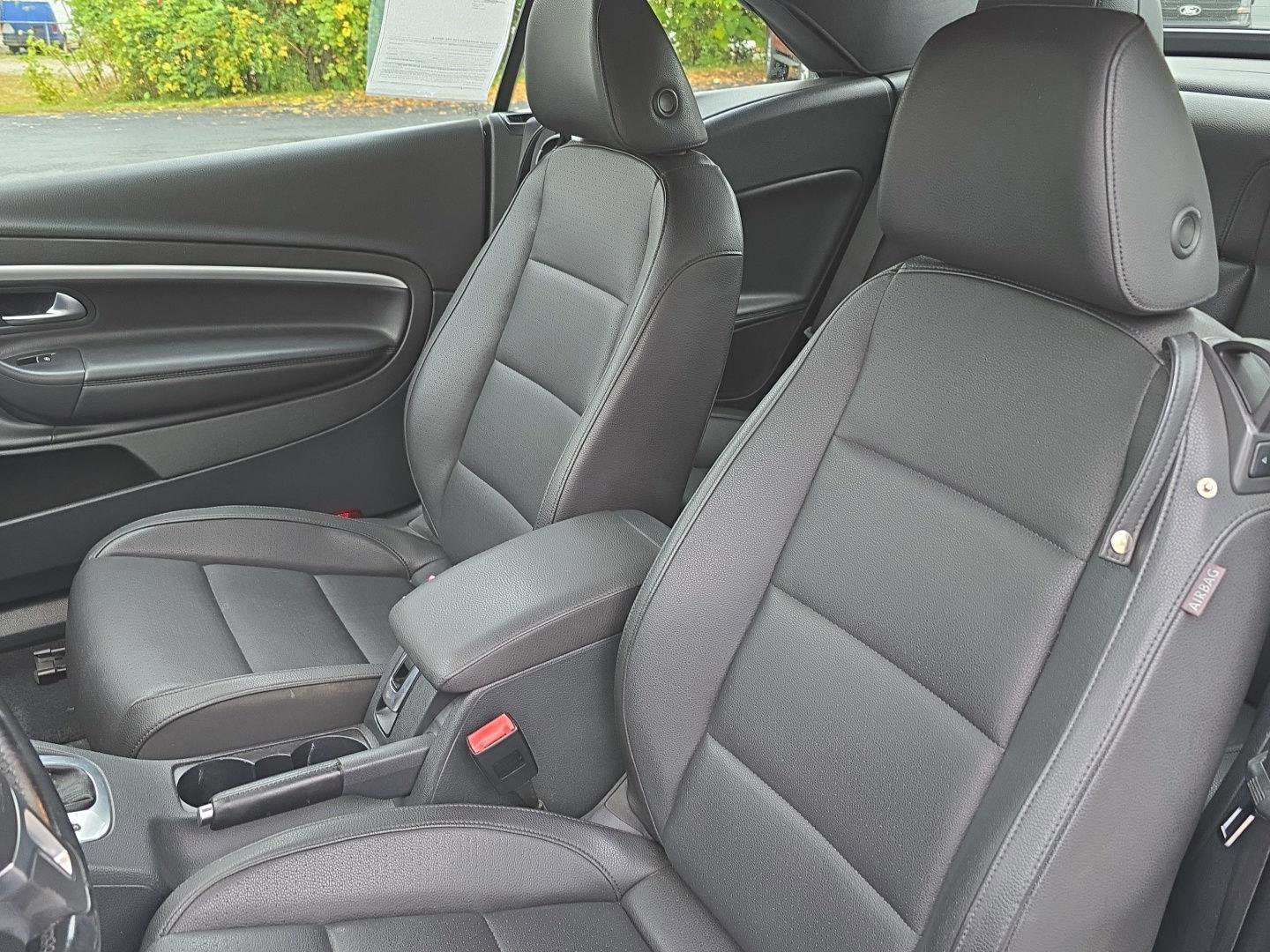 Used 2013 Volkswagen Eos Komfort image 12