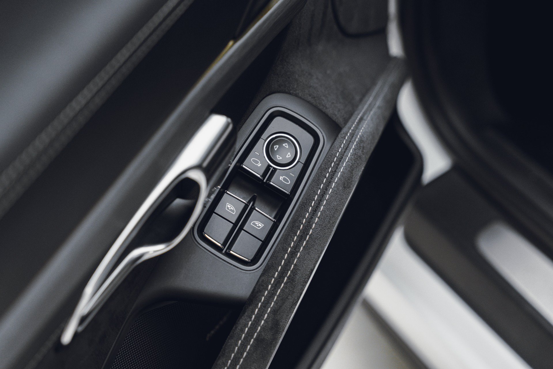 Used 2018 Porsche 911 GT3 RWD image 29